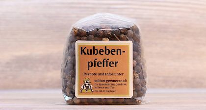 Kubebenpfeffer, ganz